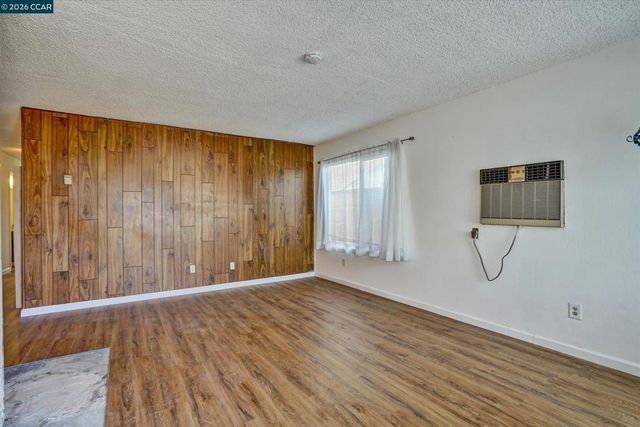 156 E Trident Dr, Pittsburg, CA 94565