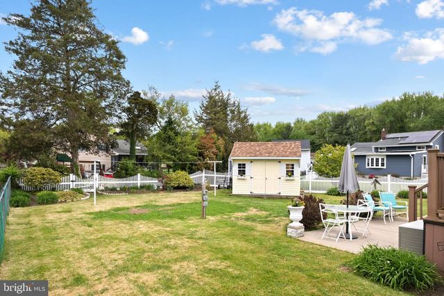 14 REEVES RD, West Deptford, NJ 08096