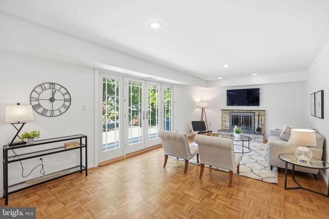 1525 W KERSEY LN, Potomac, MD 20854