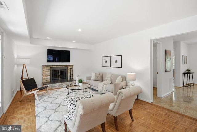 1525 W KERSEY LN, Potomac, MD 20854