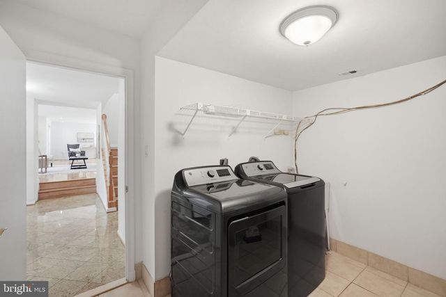 1525 W KERSEY LN, Potomac, MD 20854