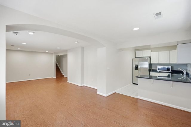 1525 W KERSEY LN, Potomac, MD 20854