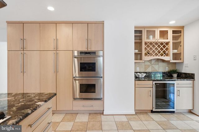 1525 W KERSEY LN, Potomac, MD 20854
