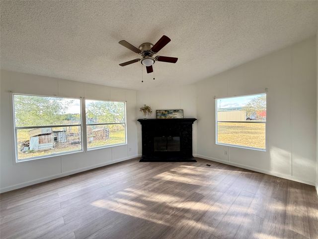 332 Water View Lane, Weatherford, TX 76085