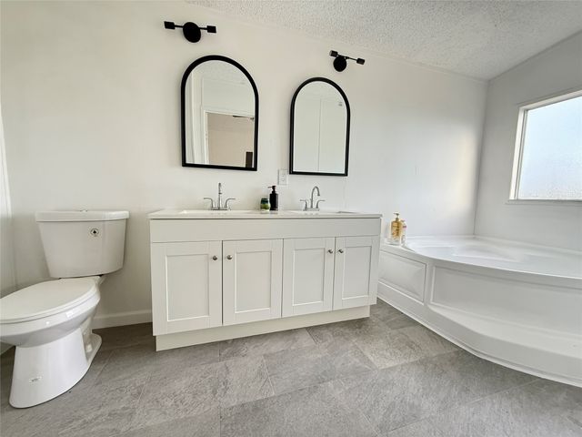 332 Water View Lane, Weatherford, TX 76085