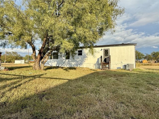 332 Water View Lane, Weatherford, TX 76085