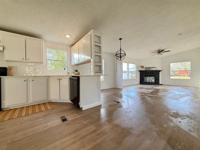 332 Water View Lane, Weatherford, TX 76085