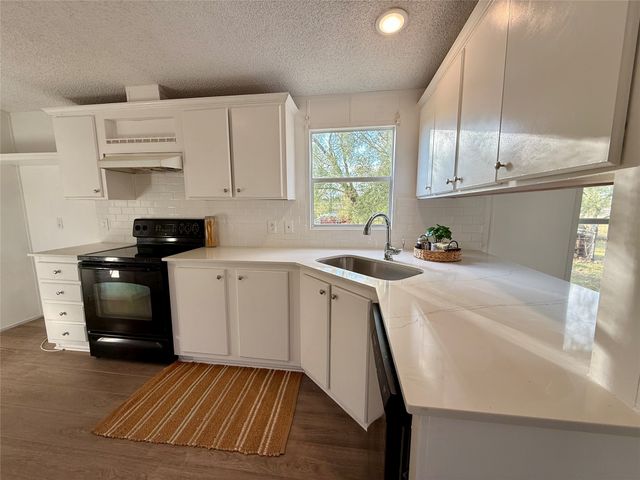 332 Water View Lane, Weatherford, TX 76085