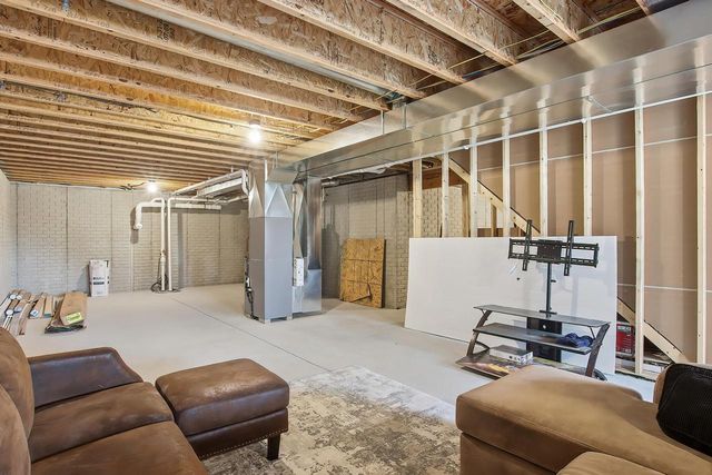 W5591 Briarwood ROAD, Elkhorn, WI 53121