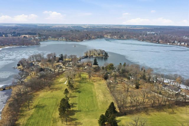 W5591 Briarwood ROAD, Elkhorn, WI 53121