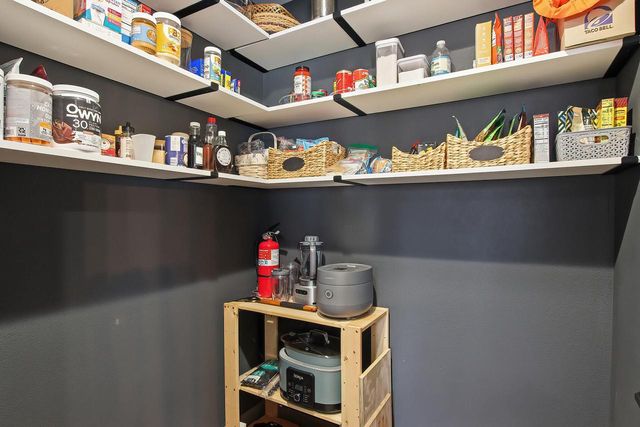 W5591 Briarwood ROAD, Elkhorn, WI 53121