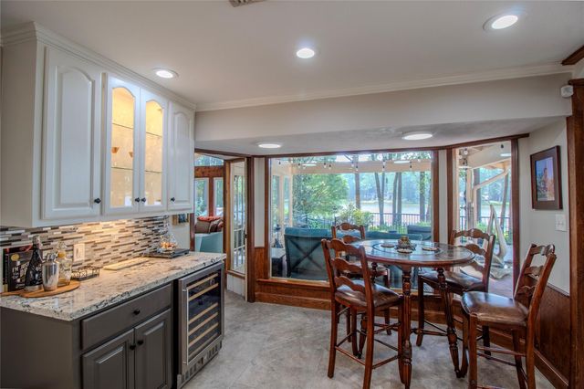 3783 Spring Drive, Huntsville, TX 77340