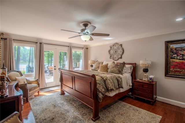 3783 Spring Drive, Huntsville, TX 77340