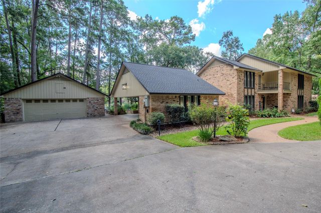 3783 Spring Drive, Huntsville, TX 77340