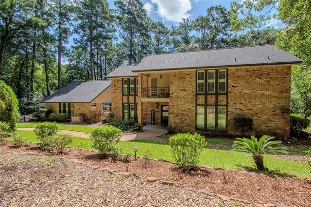 3783 Spring Drive, Huntsville, TX 77340