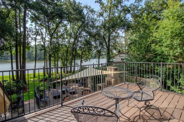 3783 Spring Drive, Huntsville, TX 77340