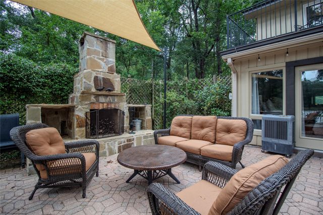 3783 Spring Drive, Huntsville, TX 77340