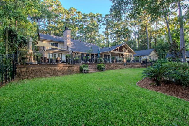 3783 Spring Drive, Huntsville, TX 77340