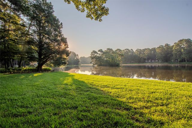 3783 Spring Drive, Huntsville, TX 77340