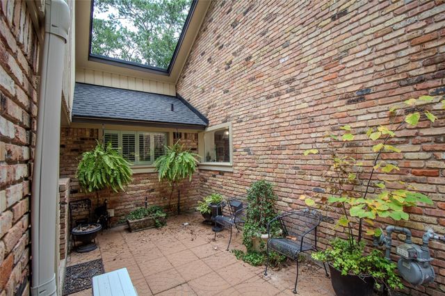 3783 Spring Drive, Huntsville, TX 77340