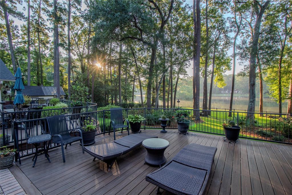 3783 Spring Drive, Huntsville, TX 77340