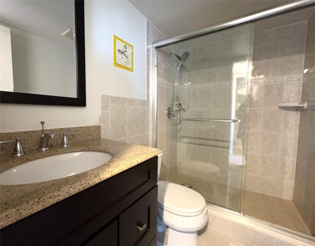 2940 N Course Drive 810, Pompano Beach, FL 33069