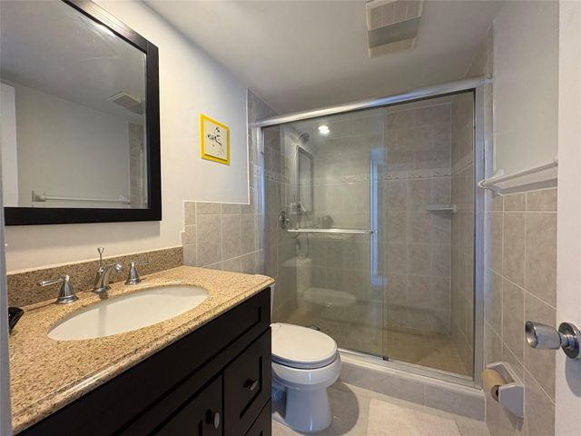 2940 N Course Drive 810, Pompano Beach, FL 33069