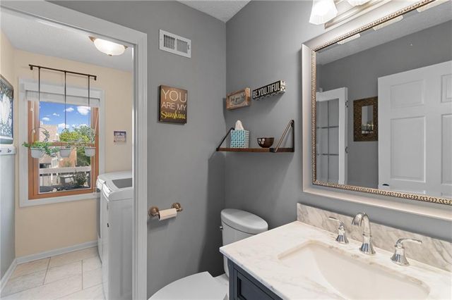 5901 NW Liston Court, Kansas City, MO 64151