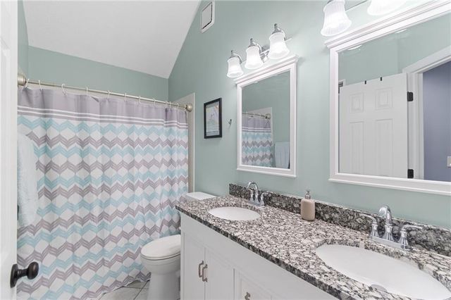 5901 NW Liston Court, Kansas City, MO 64151