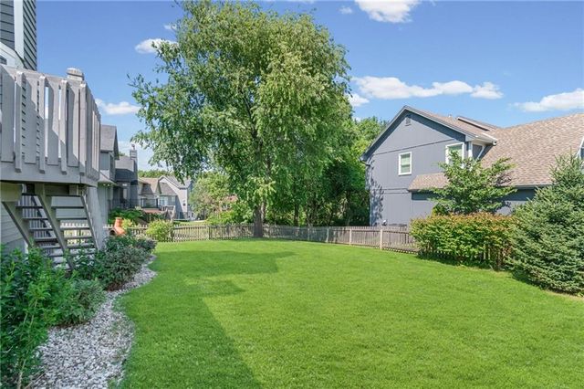5901 NW Liston Court, Kansas City, MO 64151