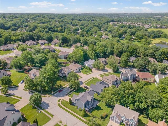 5901 NW Liston Court, Kansas City, MO 64151