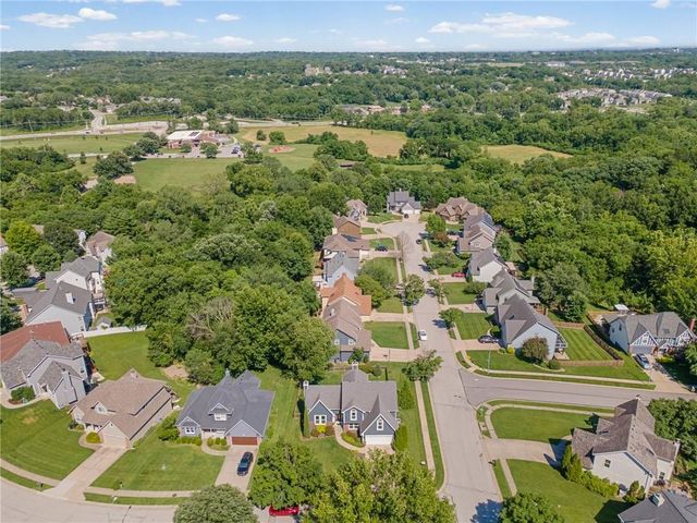 5901 NW Liston Court, Kansas City, MO 64151