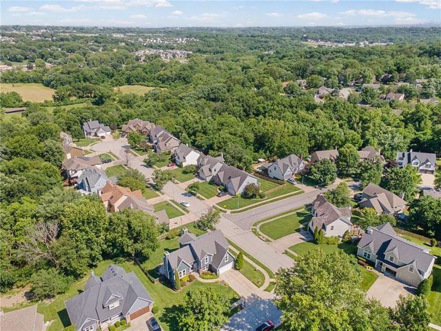 5901 NW Liston Court, Kansas City, MO 64151