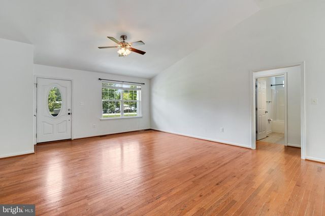 3020 FRANKLIN DR, Huntingtown, MD 20639