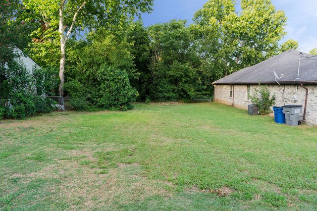 600 N Elm Street, Lancaster, TX 75146
