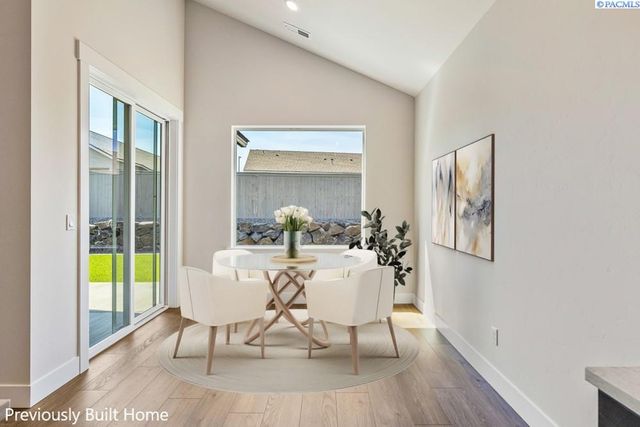 5716 Flathead Ave., Pasco, WA 99301