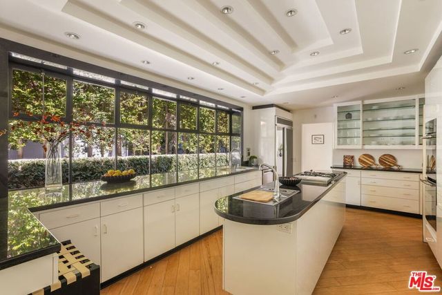 510 N Alta Drive, Beverly Hills, CA 90210