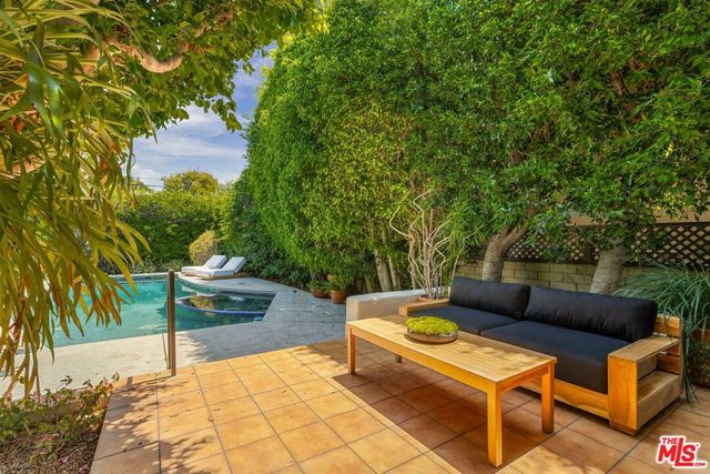 510 N Alta Drive, Beverly Hills, CA 90210