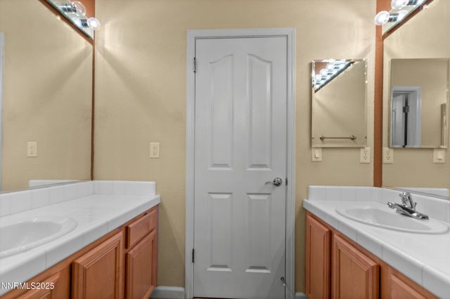6894 Cinnamon Drive, Sparks, NV 89436