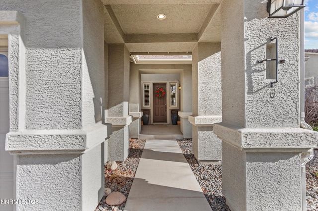 6894 Cinnamon Drive, Sparks, NV 89436