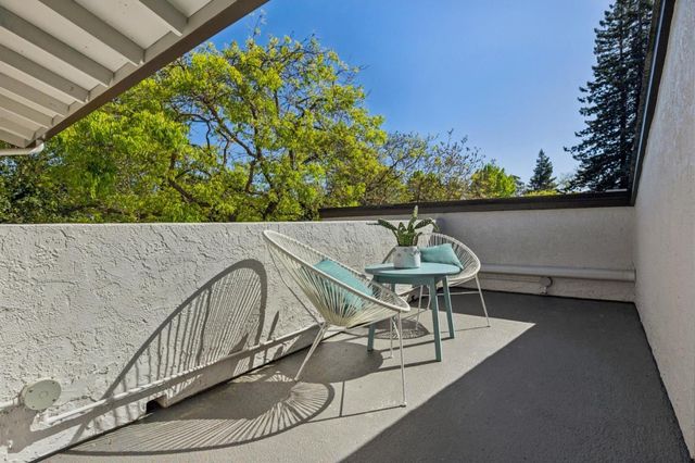 2429 Sharon Oaks Drive, Menlo Park, CA 94025