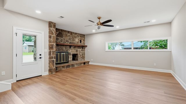 109 Oak Park, Winchester, TN 37398