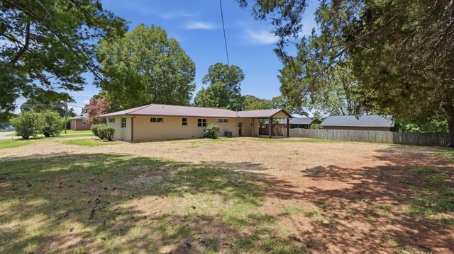 109 Oak Park, Winchester, TN 37398