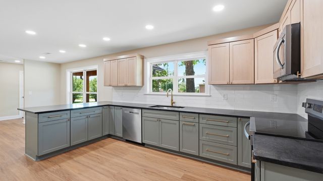 109 Oak Park, Winchester, TN 37398