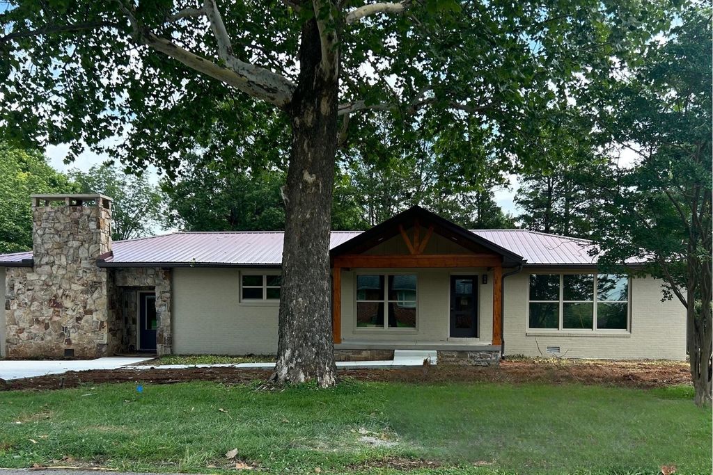 109 Oak Park, Winchester, TN 37398