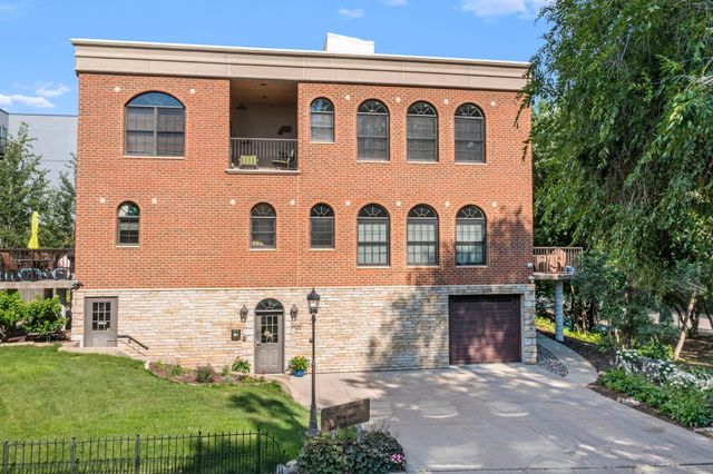 3125 Inglewood Avenue S 202, Saint Louis Park, MN 55416