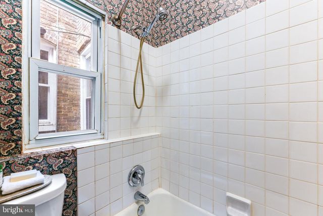 841 POWERS ST, Baltimore, MD 21211