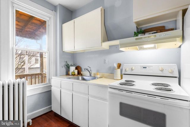 841 POWERS ST, Baltimore, MD 21211