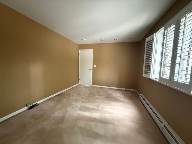 950 Washington Boulevard 101, Oak Park, IL 60302