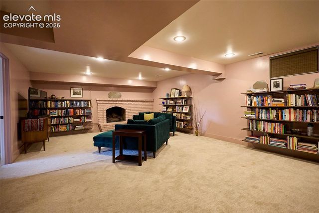 6827 Rosewood Drive, Colorado Springs, CO 80918